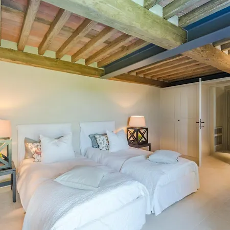 Sunset, Luxury With Infinity Pool Villa Lucca